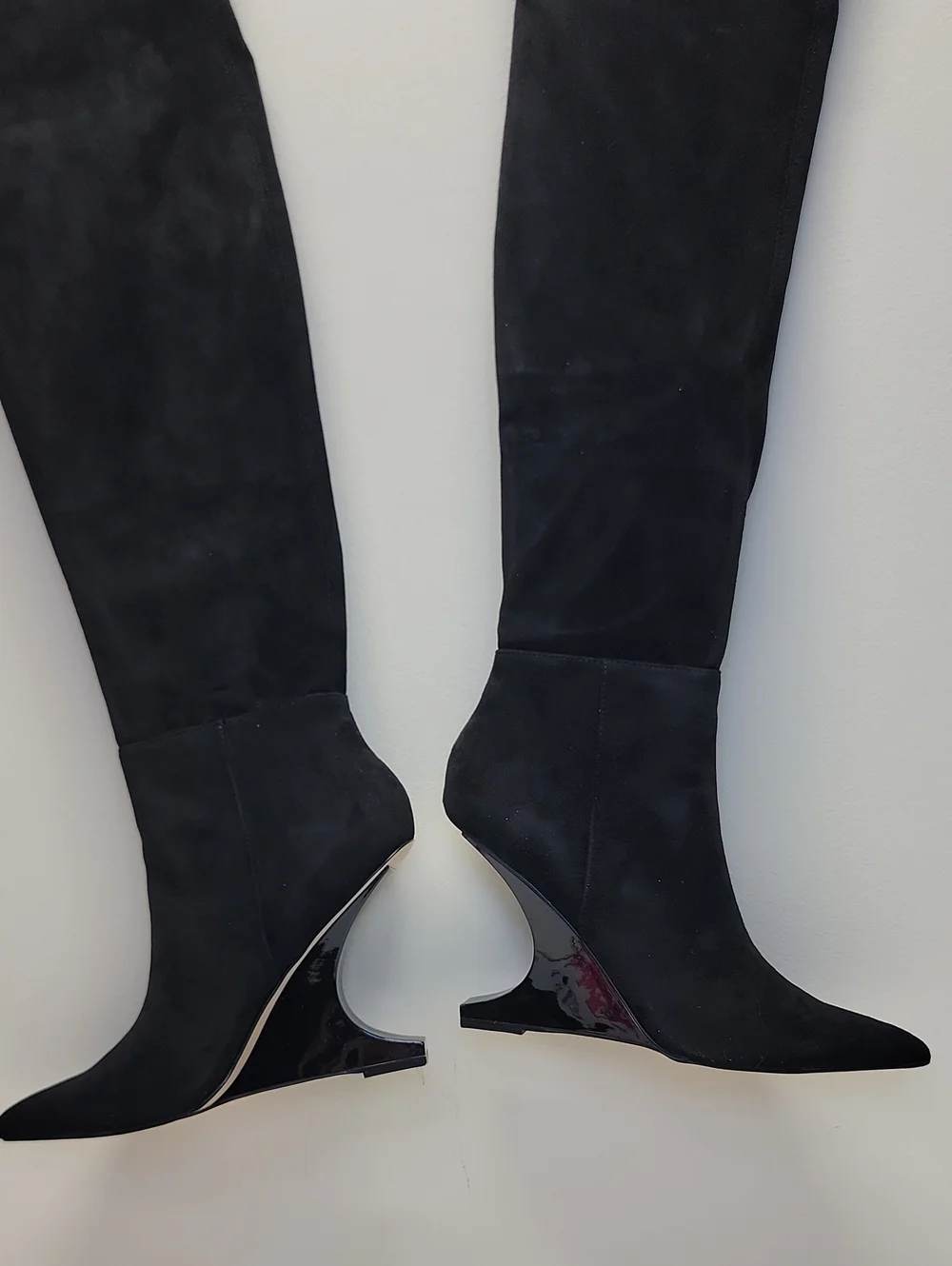 AAJ Black Knee-High Sculpted Wedge Boot NEW IN BOX Sz 8.5